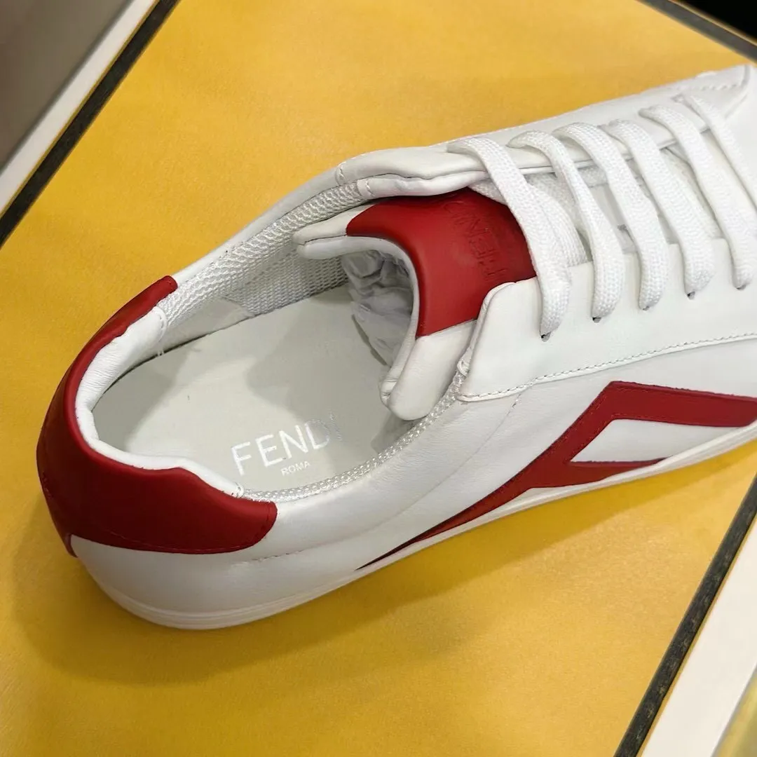 Factory price: 380💰 Fendi men's sports shoes - top version. In the corner, there is no limit to expression, highlighting the FF element cowhide to highlight personality, walking well! The shoe mouth is embossed with brand letters with a cowhide label. Cowhide upper + cowhide stitching mesh lining + T men's men's shoes 💰U outsole Size: 38-44, (customized at 45)